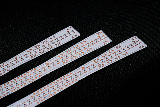 خرید صفحه مدار چاپی دو لایه انعطاف پذیر با سطح حفاظت از آتش V0 و FPC سفارشی برای روشنایی LED online manufacture